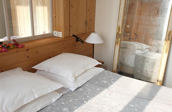 Hotel Ile de ré avec chambre elegante  Chambre élégante avec lit double
