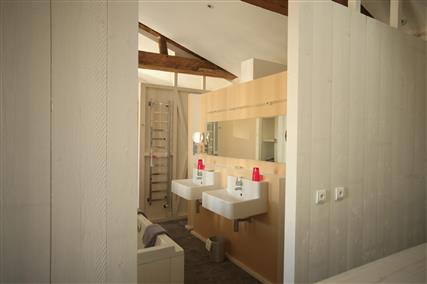 Salle de bain loft de la Tour - Hôtel le Sénéchal