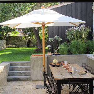Terrasse avec mobilier de jardin Ars en Ré - Hotel Le Senechal