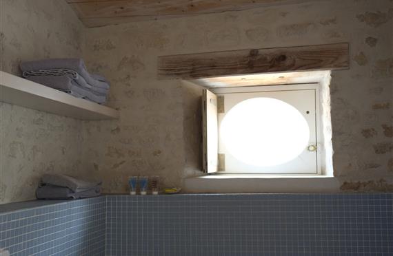 Hotel Ile de ré avec chambre elegante Baignoire